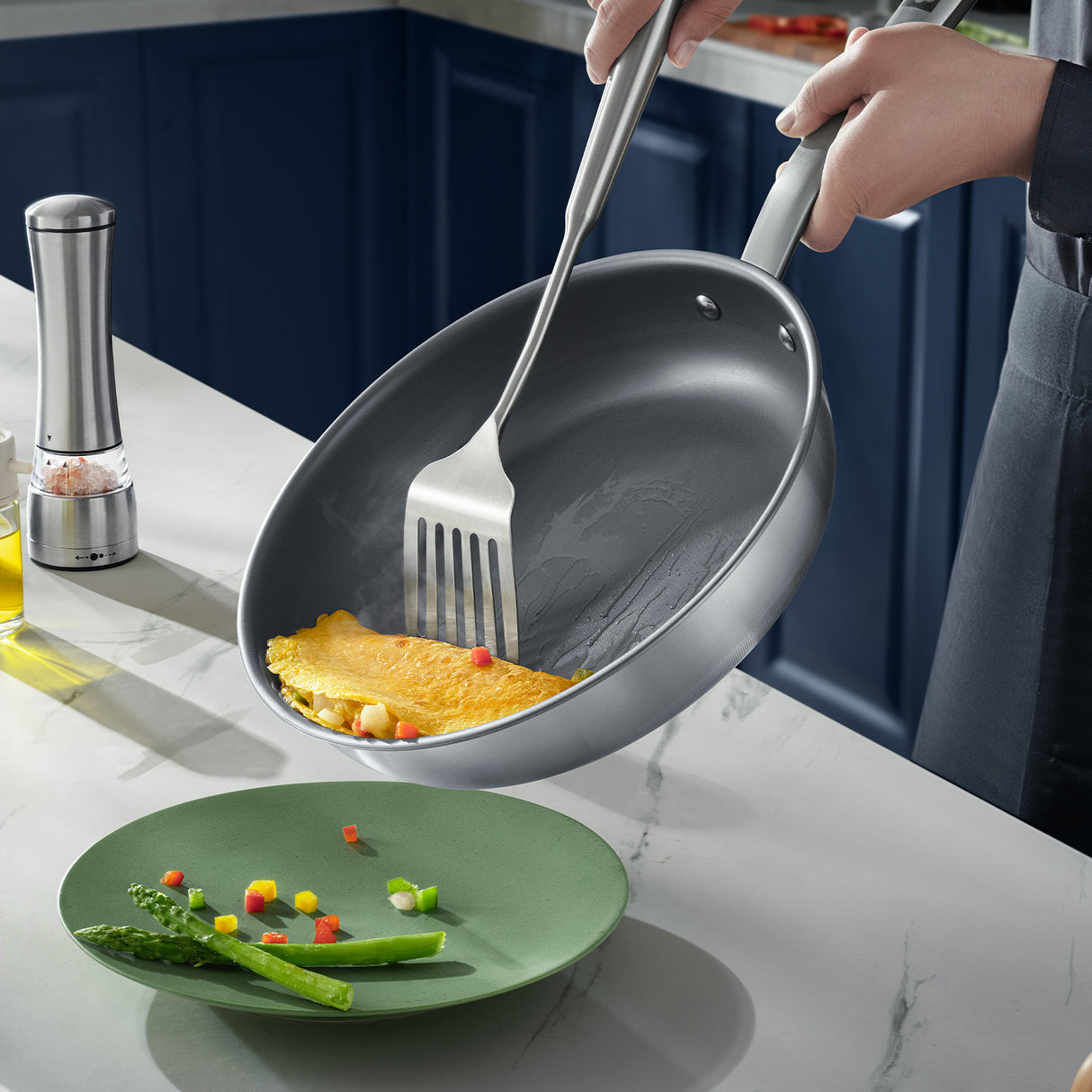 11-Inch Uncoated Titanium Frying Pan with Lid